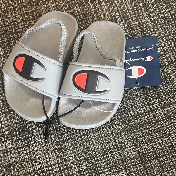 Champion Other - Champion Kids Slide Sandals - Light Gray with Red and Black Logo Size 5 NWT